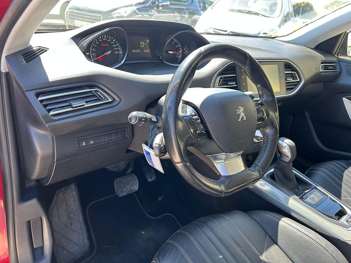 PEUGEOT 308 ALLURE 1.2 E-THP AUTO SPANISH LHD IN SPAIN 78000 MILES SUPERB 2015